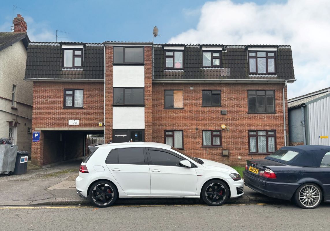 Flat 4 Norman Court, 42 Lynn Road, Ilford, Essex, IG2 7DS