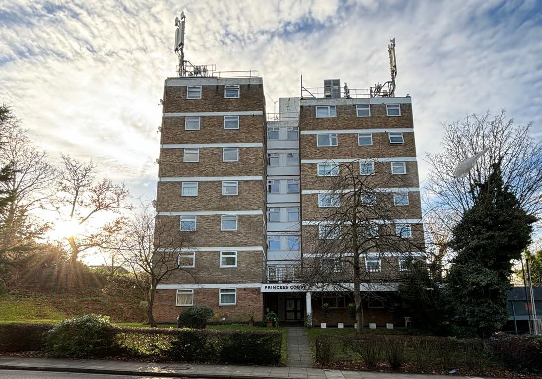 100 Princess Court, Bromley, Kent, BR1 4JU