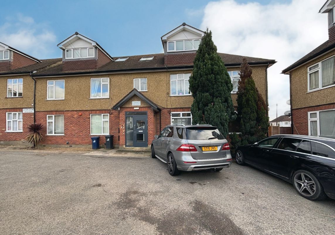 8 Avon Court, Braund Avenue, Greenford, Middlesex, UB6 9JH