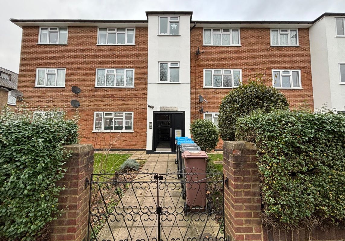 Flat 2 Oaklands Court, Nicoll Road, Harlesden, London, NW10 9AU