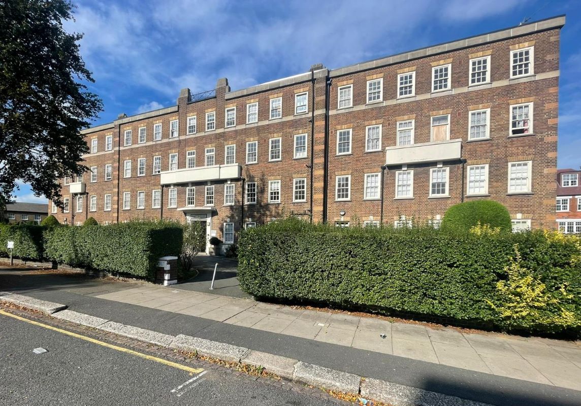 Flat 19 Brampton Court, Brampton Grove, Hendon, London, NW4 4AJ