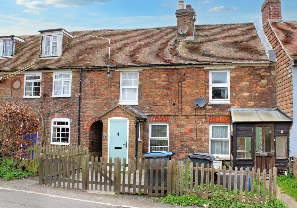 6 Prospect Cottages, Cox Hill, Shepherdswell, Dover, Kent, CT15 7NW