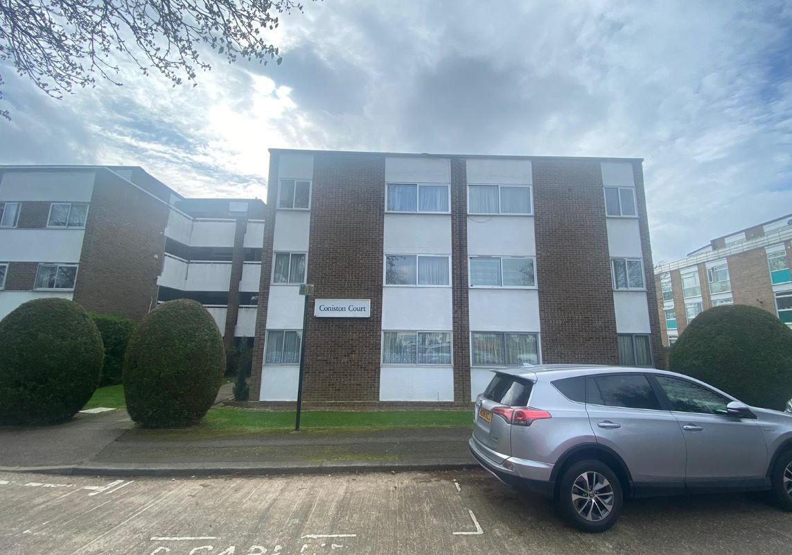 Flat 18 Coniston Court, Stonegrove, Edgware, Middlesex, HA8 7TL