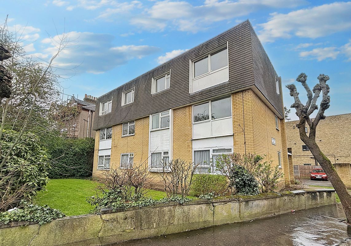 Flat 9 Becton Court, Holmesdale Road, South Norwood, London, SE25 6HS