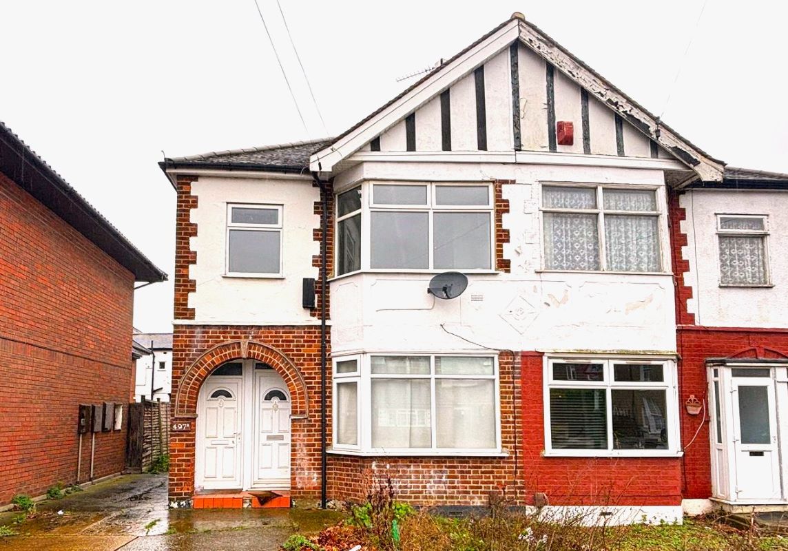 497A Upper Brentwood Road, Gidea Park, Romford, Essex, RM2 6LA