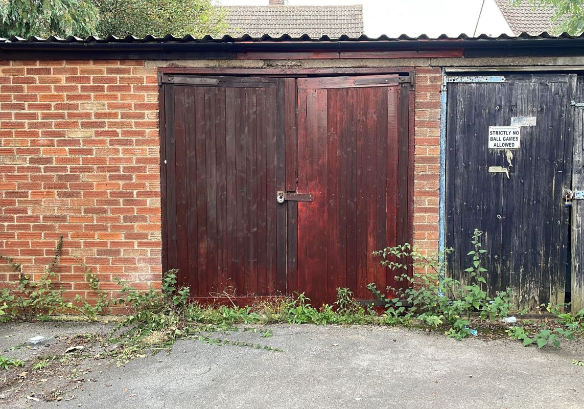 Garage 3 at 45-51 Ravensbourne Drive, Woodley, Reading, RG5 4LJ