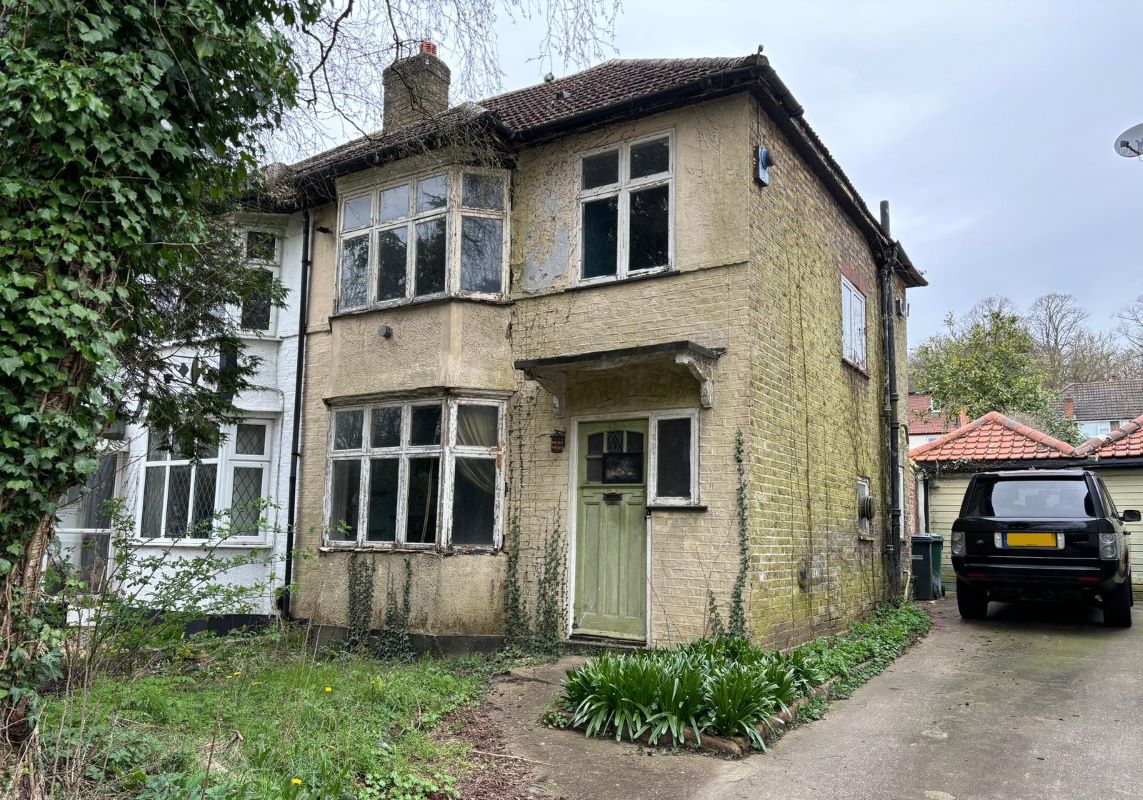 81 Rectory Lane, Banstead, Surrey, SM7 3PE