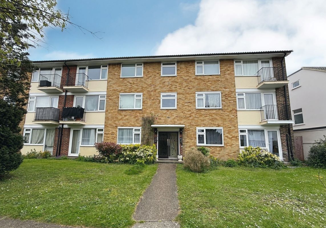 35 Imperial Gardens, Mitcham, Surrey, CR4 1ER