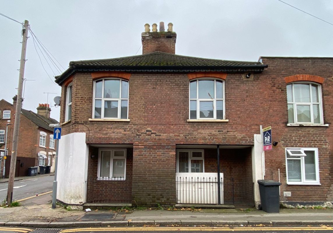 8C Hibbert Street, Luton, Bedfordshire, LU1 3UU