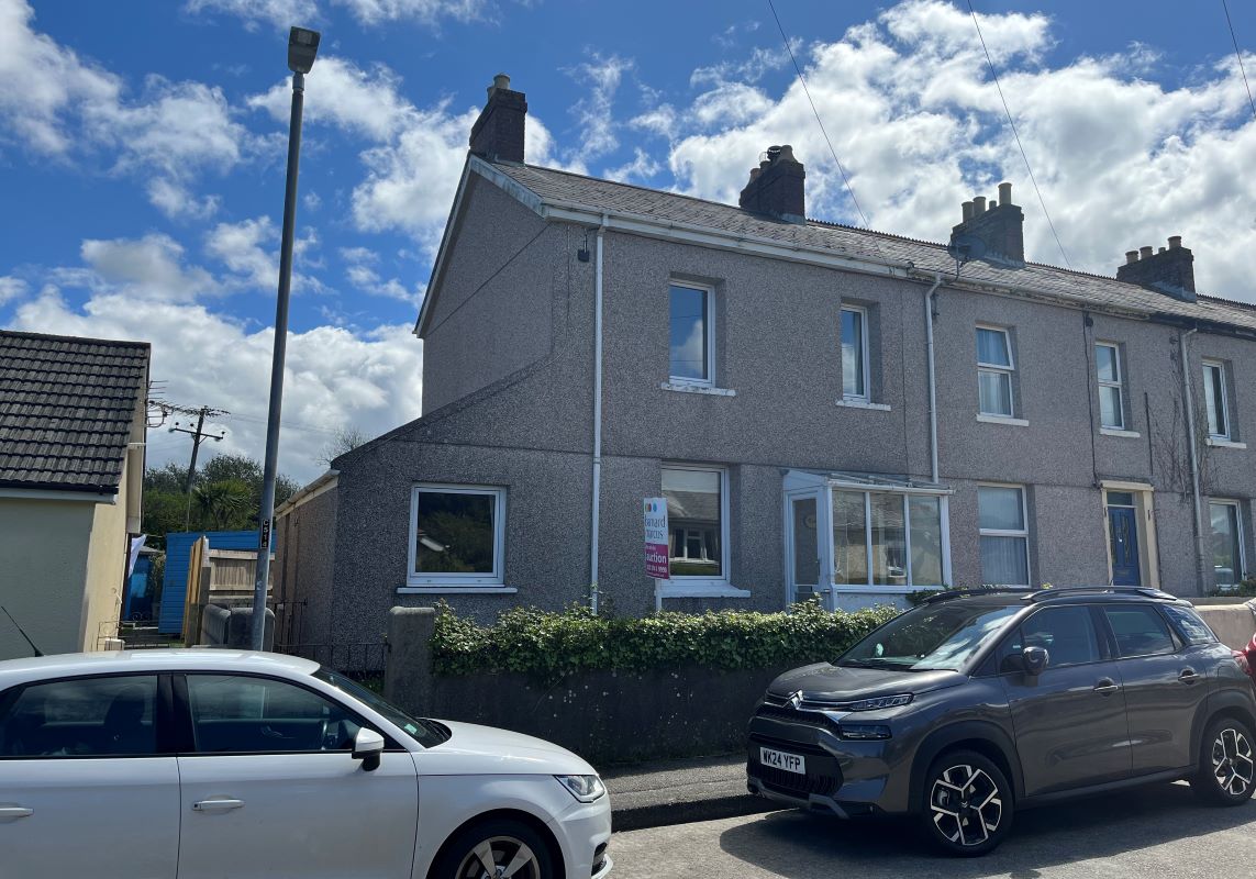 49 Trevithick Road, Pool, Redruth, Cornwall, TR15 3NW