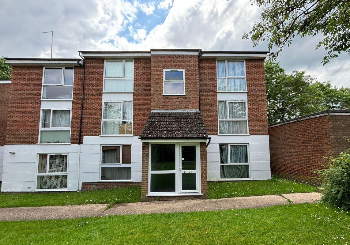 14 Lakeside Place, London Colney, St. Albans, Hertfordshire, AL2 1PZ