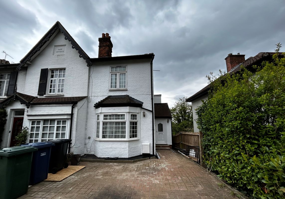 145 Wood Street, Barnet, Hertfordshire, EN5 4BX