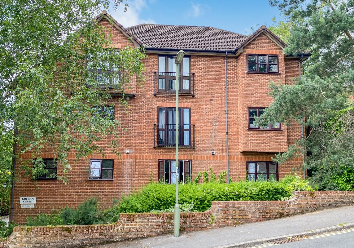 Flat 5 Gregan Court, Cambridge Road, Aldershot, Hampshire, GU11 3YA