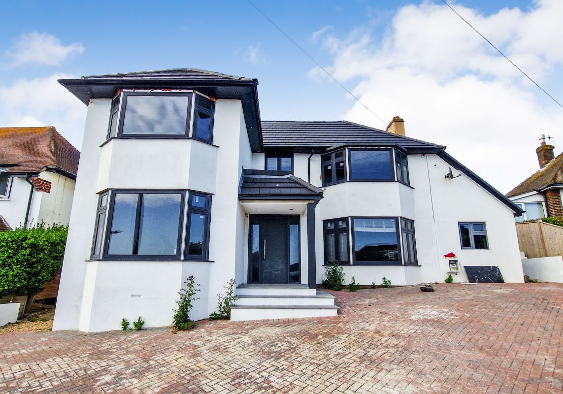 35 Rodmell Avenue, Saltdean, Brighton, East Sussex, BN2 8LT