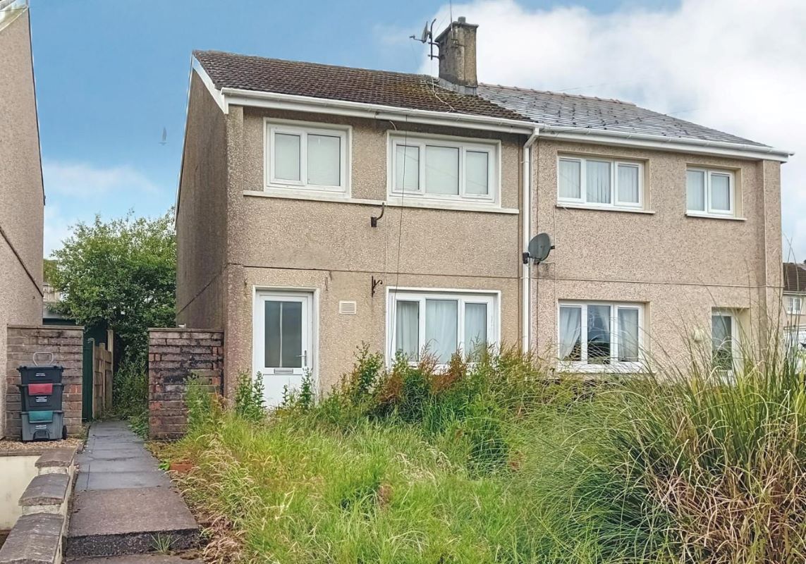 52 Brynawelon, Nantyglo, Ebbw Vale, Gwent, NP23 4BH