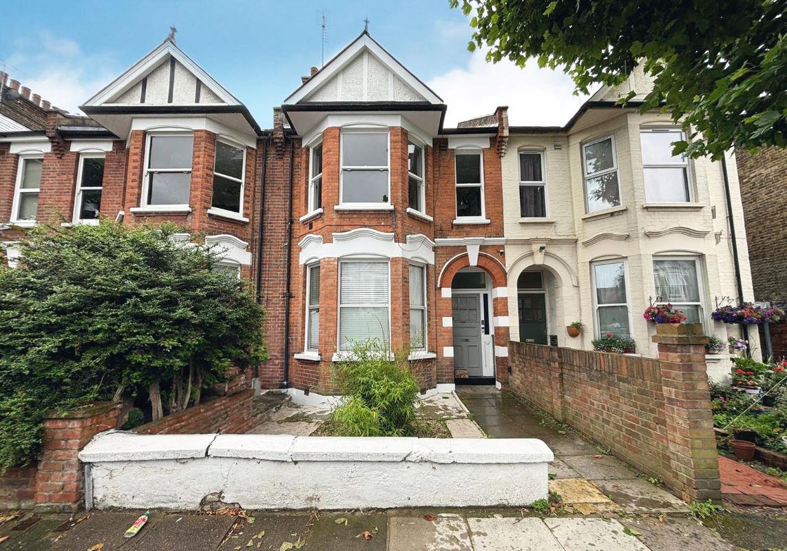 Ground Floor Flat, 11 Radcliffe Avenue, Willesden, London, NW10 5XU