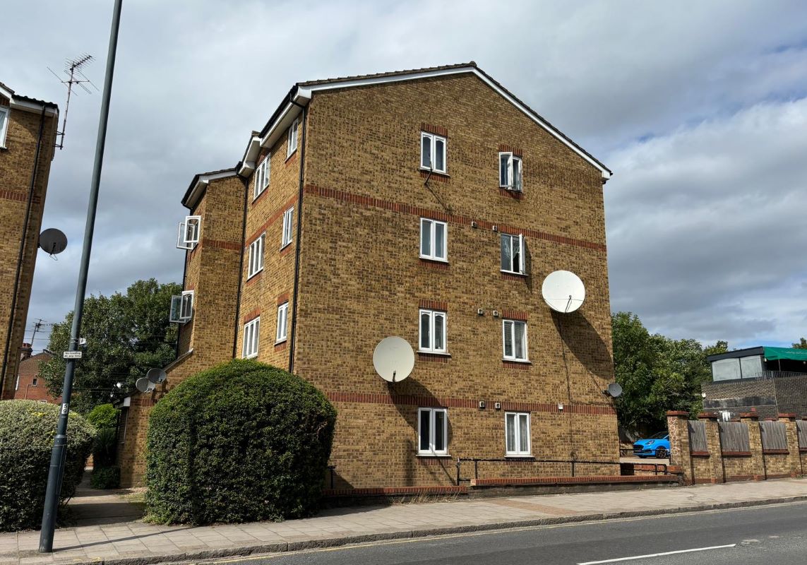 Flat 1 Birbeck House, Harrow Road, Kensal Rise, London, NW10 5NA