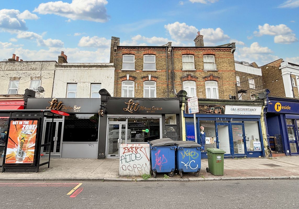 Second Floor Flat, 134 New Cross Road, Lewisham, London, SE14 5BA