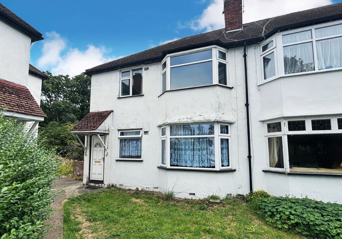 20 Chalfont Court, Colindeep Lane, Colindale, London, NW9 6DY