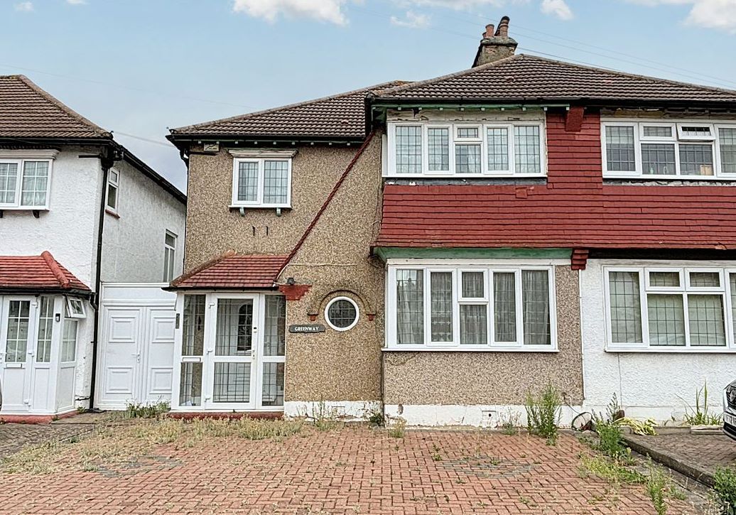 242 Green Lane, Streatham, London, SW16 3BJ