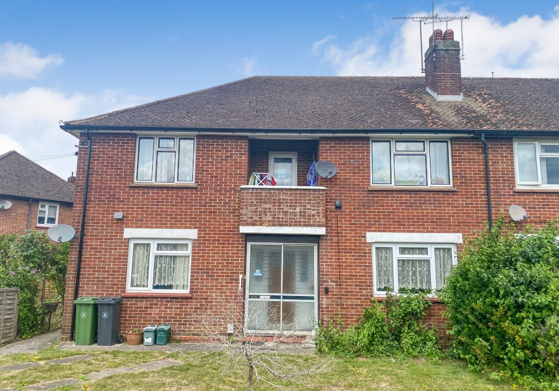 22 Bain Avenue, Camberley, Surrey, GU15 2RS