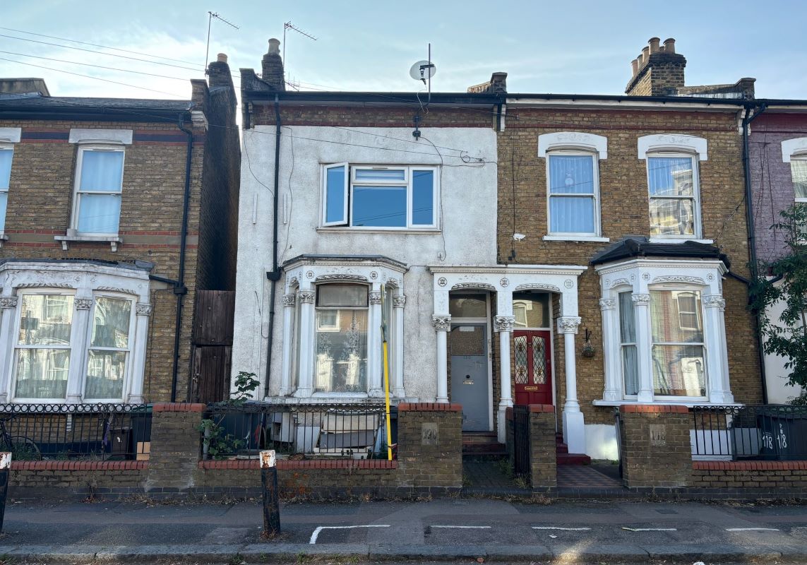 120A Hornsey Park Road, Wood Green, London, N8 0JY