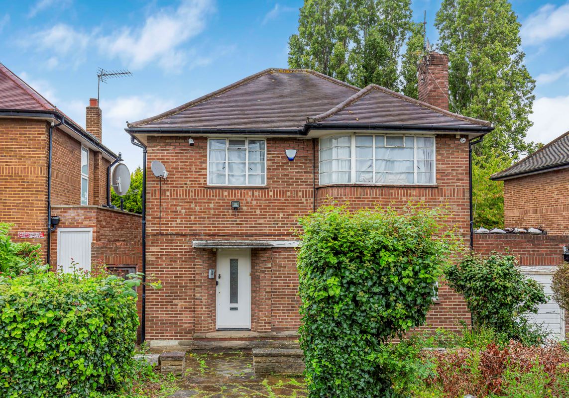 86 Ashbourne Road, Ealing, London, W5 3DJ