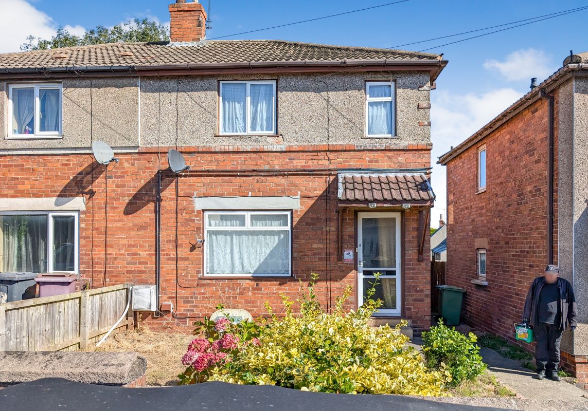 6 Manse Avenue, Creswell, Worksop, Nottinghamshire, S80 4EE