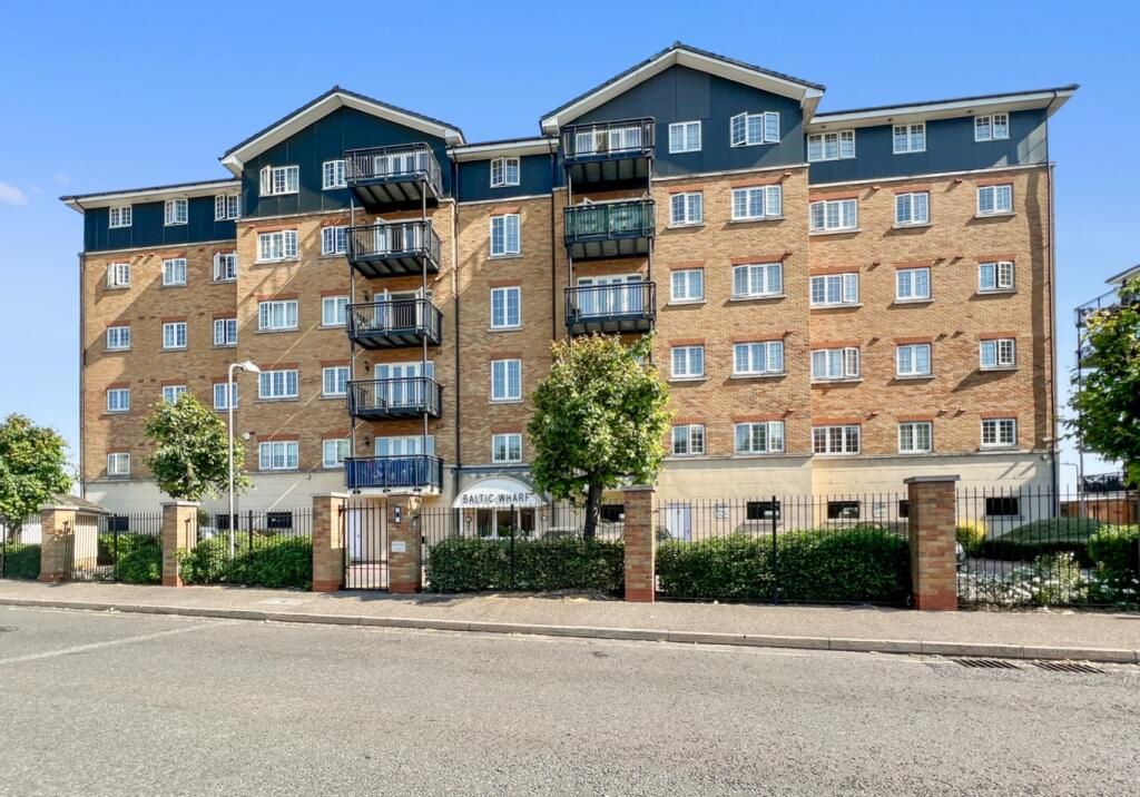 Flat 2 Baltic Wharf, Clifton Marine Parade, Gravesend, Kent, DA11 0DD