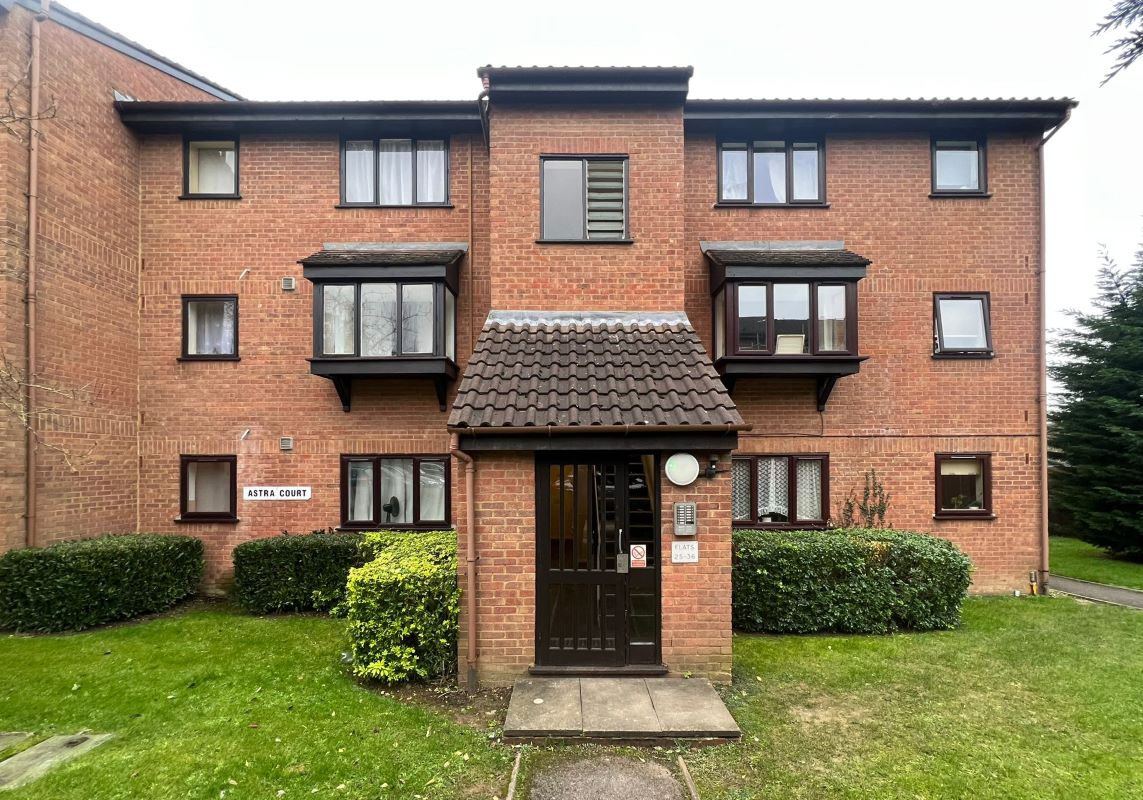 31 Astra Court, King Georges Avenue, Watford, Hertfordshire, WD18 7TA