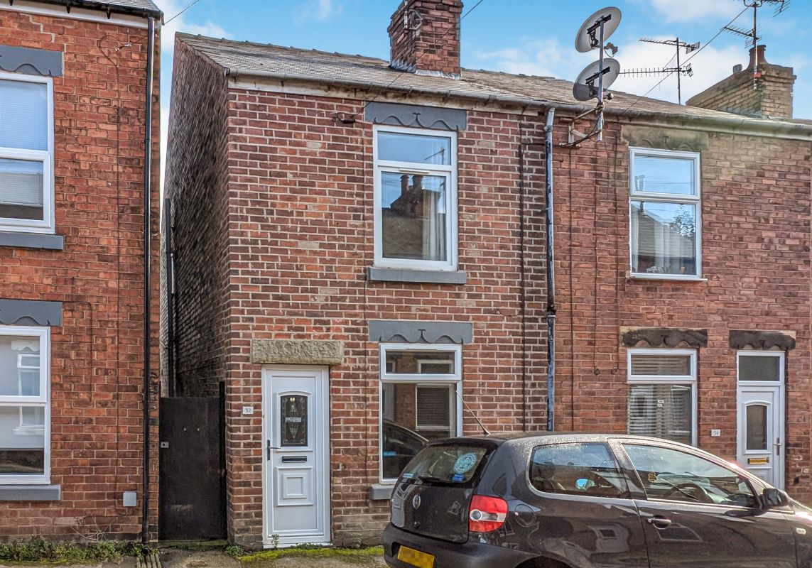 52 Alma Street West, Chesterfield, Derbyshire, S40 2AX