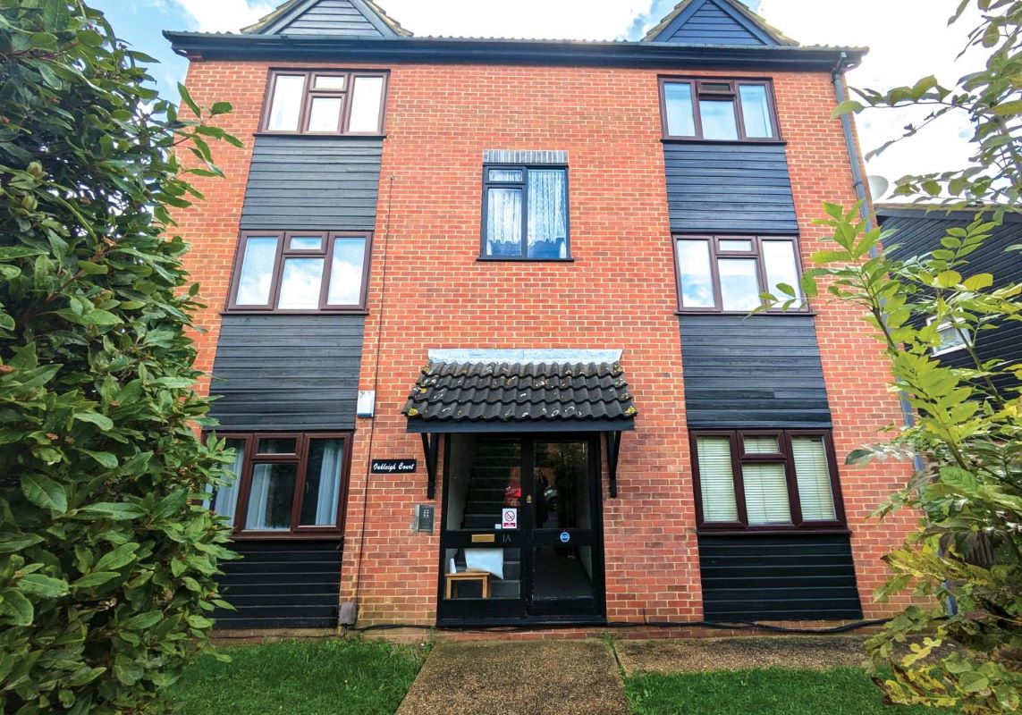 Flat 2 Oakleigh Court, 1A Covert Road, Ilford, Essex, IG6 3BB