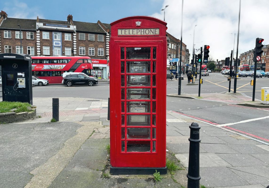 Telephone Kiosk at, Stamford Hill & Amhurst Park, Stamford Hill, London, N16 5LG