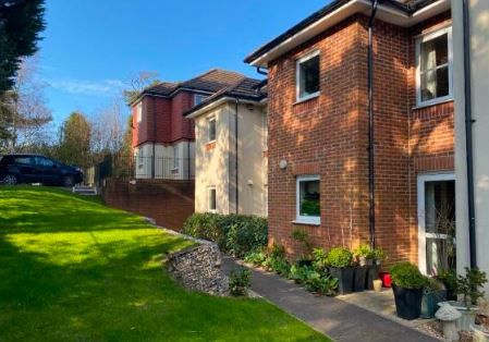 Flat 24 Risingholme Court, High Street, Heathfield, East Sussex, TN21 8GB