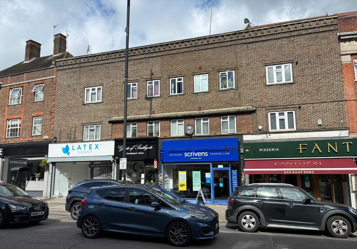 104B Chase Side, Southgate, London, N14 5PH