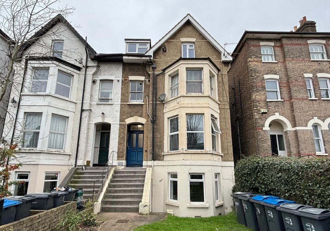 Top Floor Flat, 41 Selhurst Road, Selhurst, London, SE25 5QA