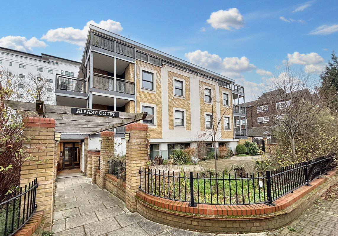 Flat 9 Albany Court, Spring Grove, Kew Bridge, London, W4 3BF