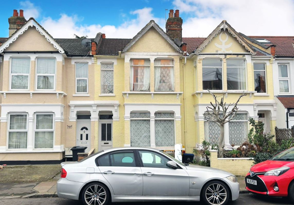 228 Kingston Road, Ilford, Essex, IG1 1PG