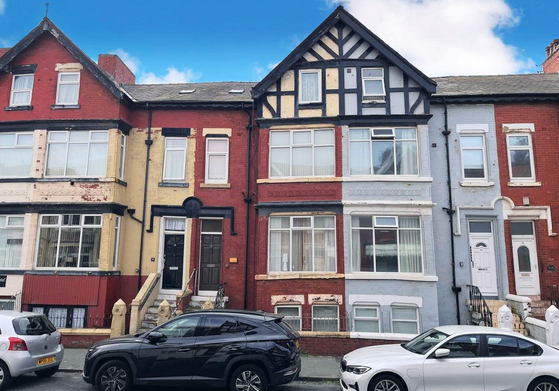 17 Lonsdale Road, Blackpool, Lancashire, FY1 6EE