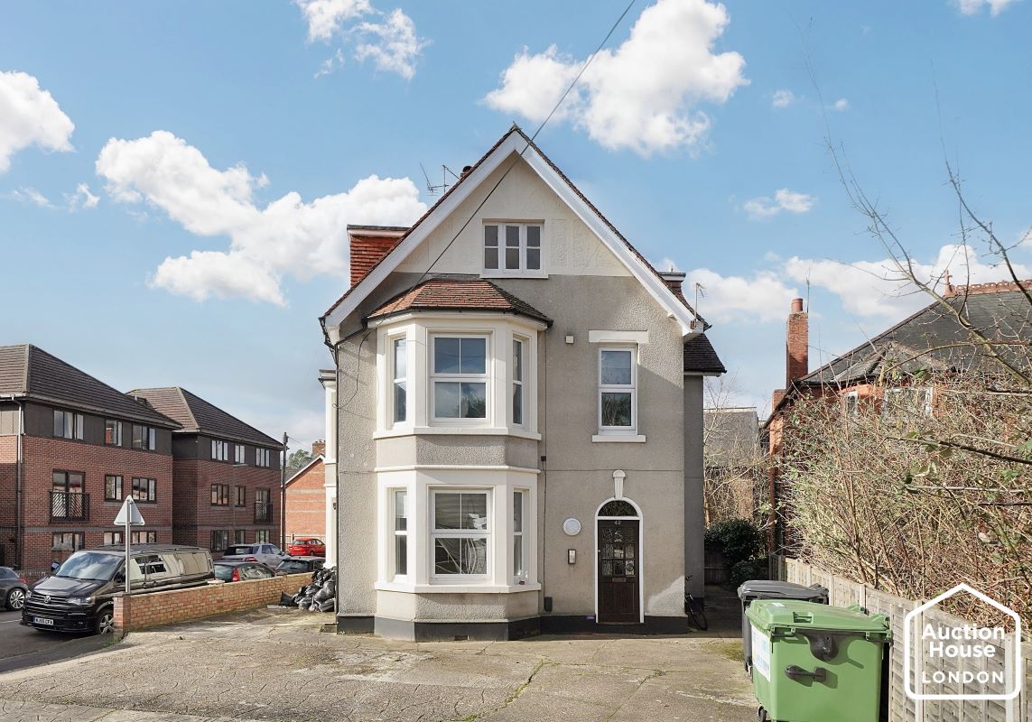 Flat 2, 42 Frimley Road, Camberley, Surrey, GU15 3BD