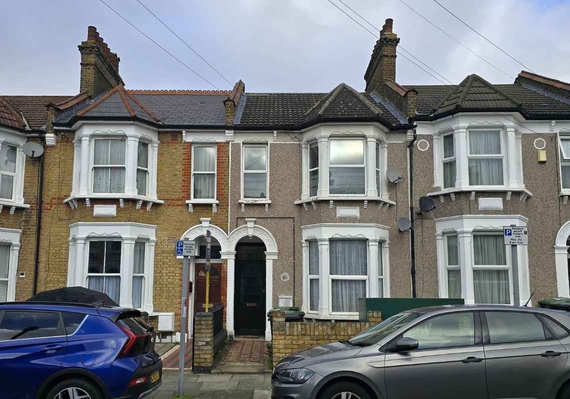 81A Honley Road, Catford, London, SE6 2HY