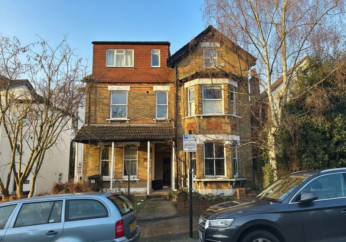 Flat 2 October House, 26 Birdhurst Rise, South Croydon, Surrey, CR2 7ED