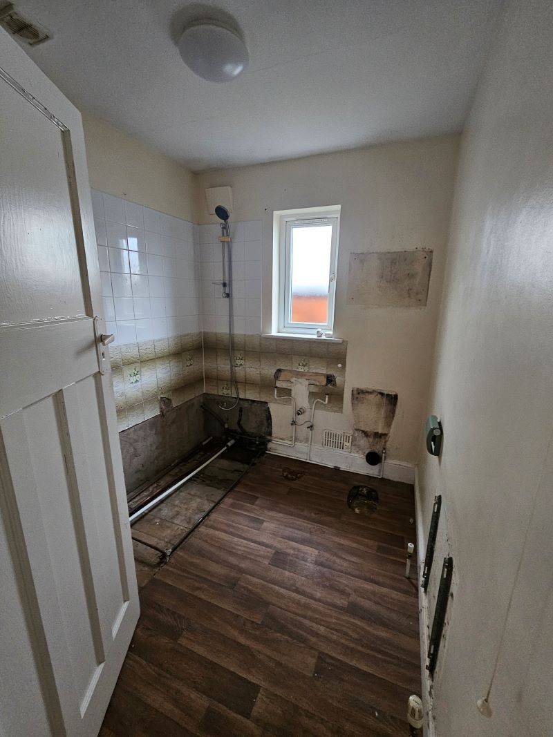 32 Whaddon Road, Cheltenham, Gloucestershire, GL52 5NA