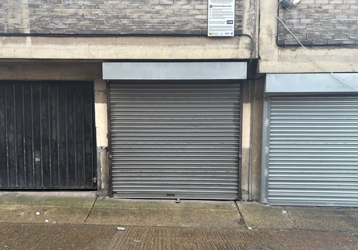 Garage 25 Fairfax Road, South Hampstead, London, NW6 4HA