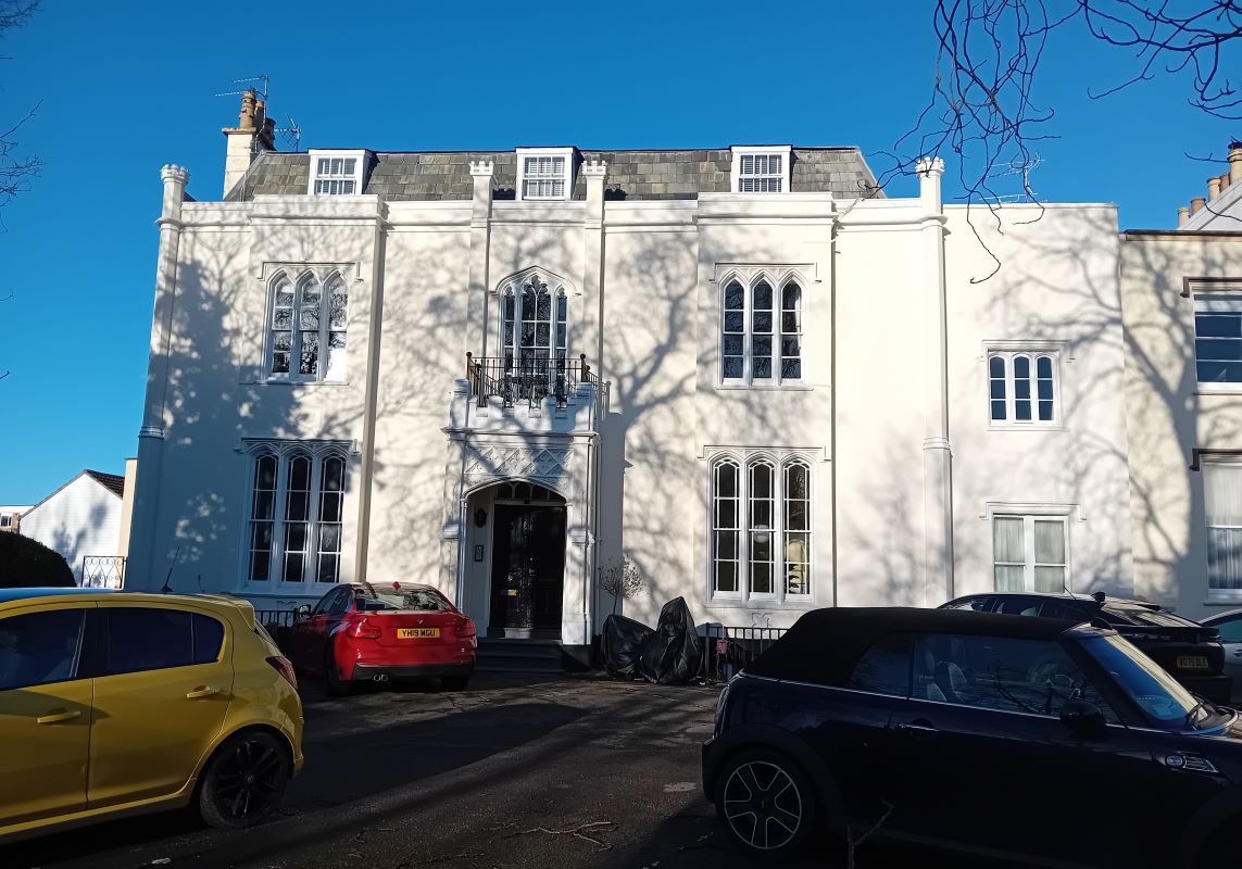 Garden Flat East The Priory, 56 Lansdown Road, Cheltenham, Gloucestershire, GL51 6QB