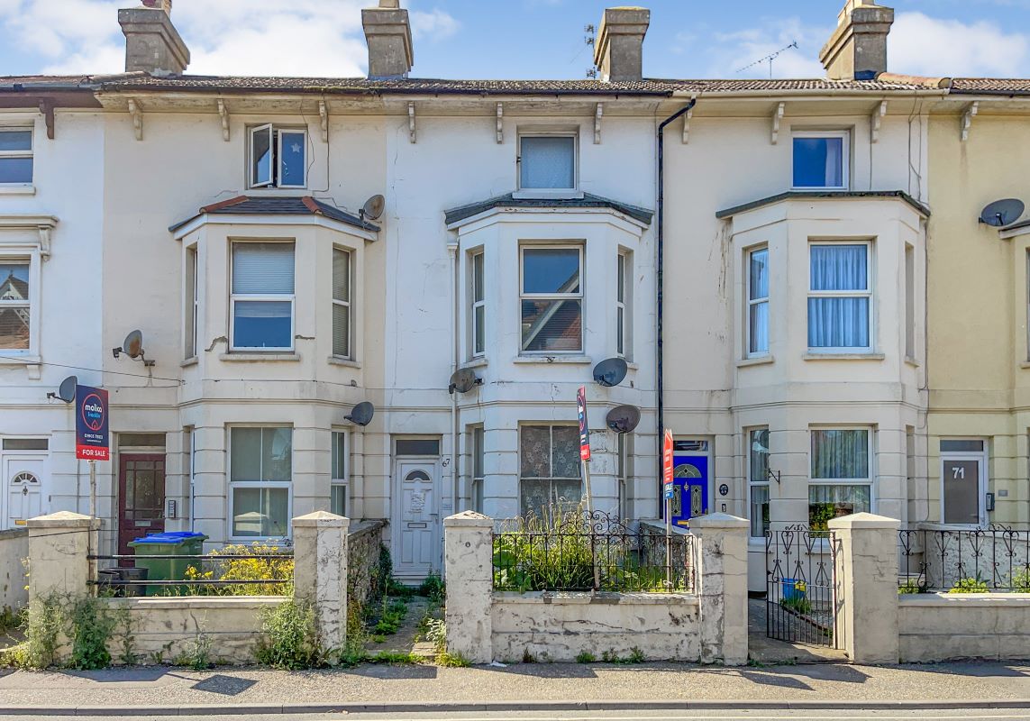 Flat A, 67 Arundel Road, Littlehampton, West Sussex, BN17 7DE