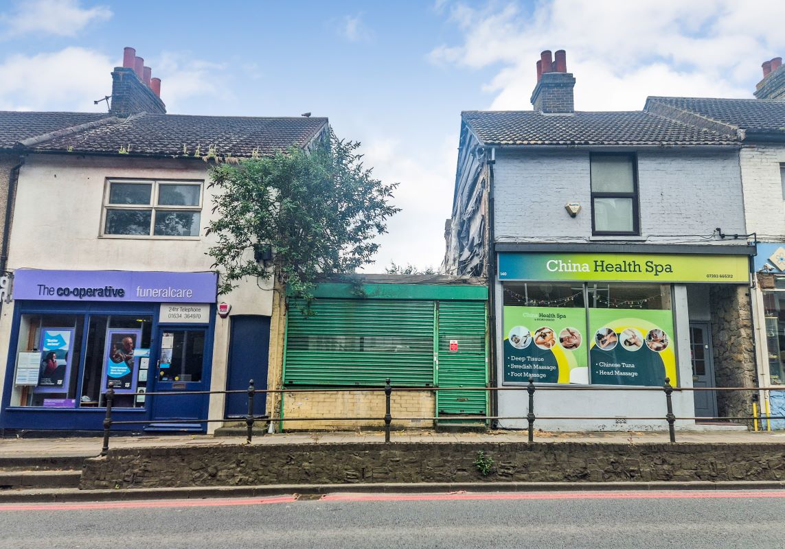 142 High Street, Rainham, Gillingham, Medway, ME8 8AR