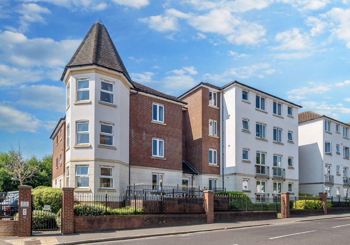 Flat 36 Kingsley Court, Windsor Way, Aldershot, Hampshire, GU11 1HZ