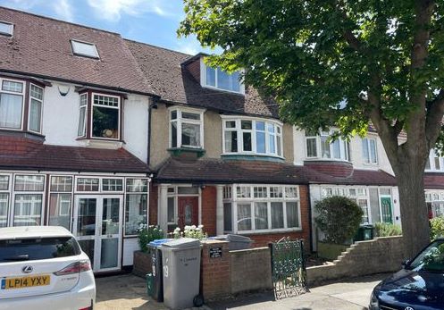 21 Claremont Avenue, Harrow, Middlesex, HA3 0UH