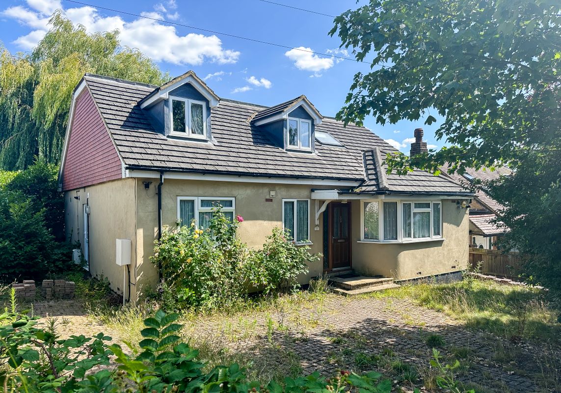 17 Engel Park, Mill Hill, London, NW7 2HE